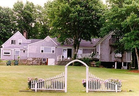 Wood Duck Inn Борн Экстерьер фото