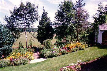 Wood Duck Inn Борн Экстерьер фото